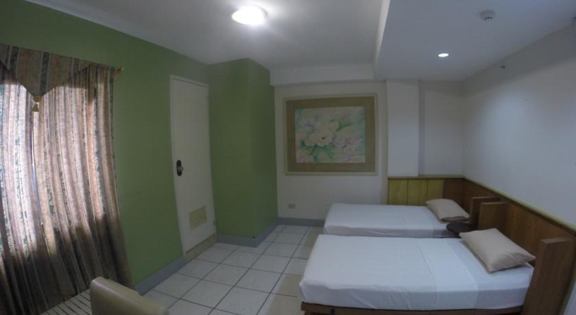 Urban Inn Iloilo Экстерьер фото