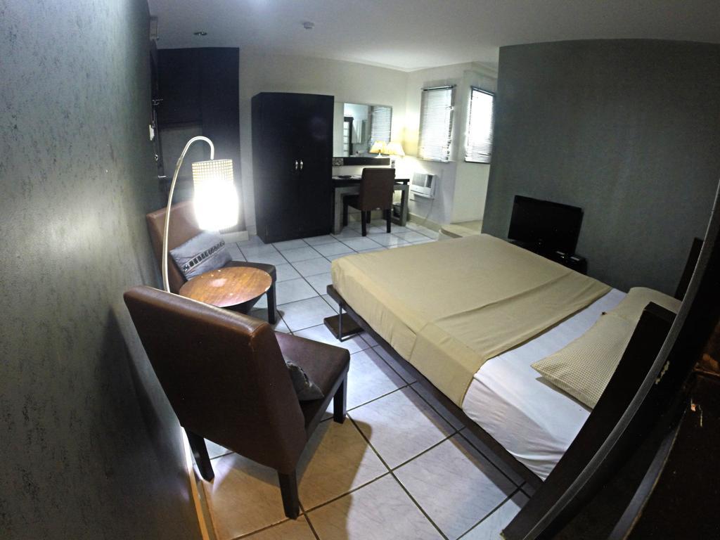 Urban Inn Iloilo Номер фото