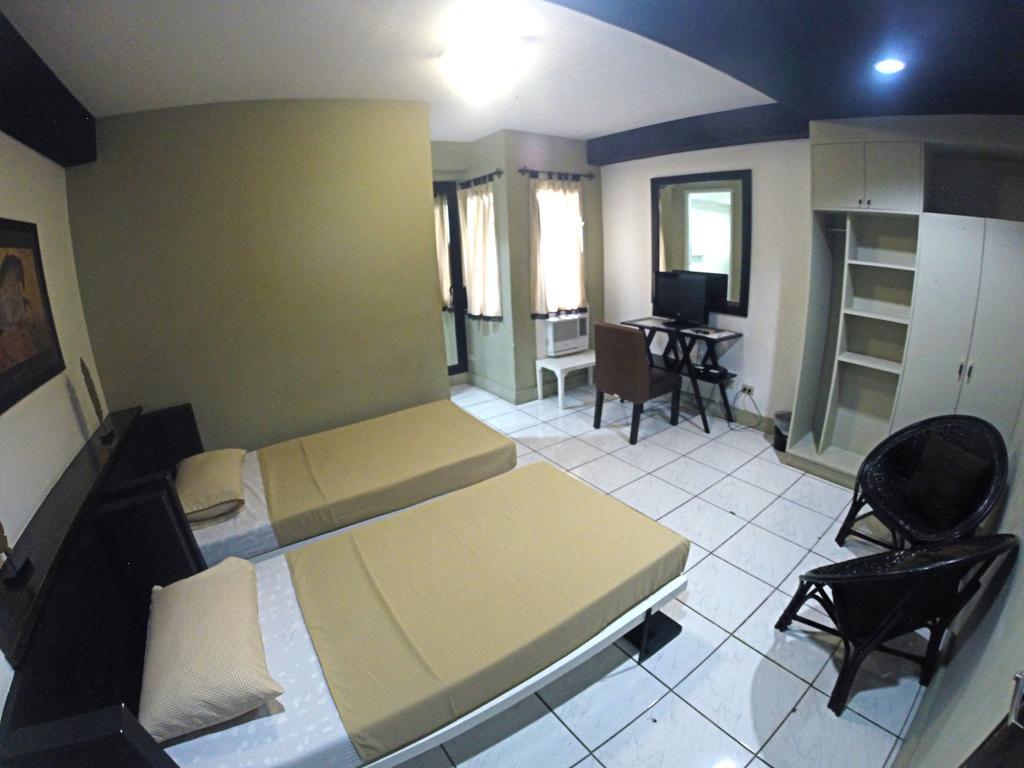Urban Inn Iloilo Номер фото