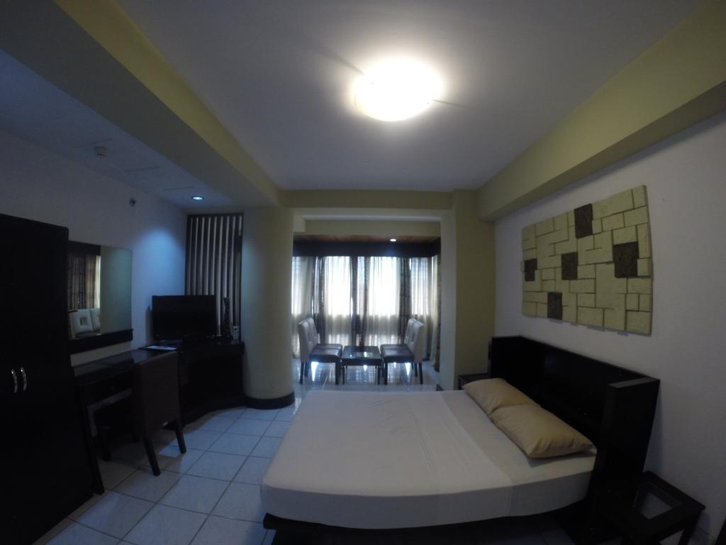 Urban Inn Iloilo Экстерьер фото