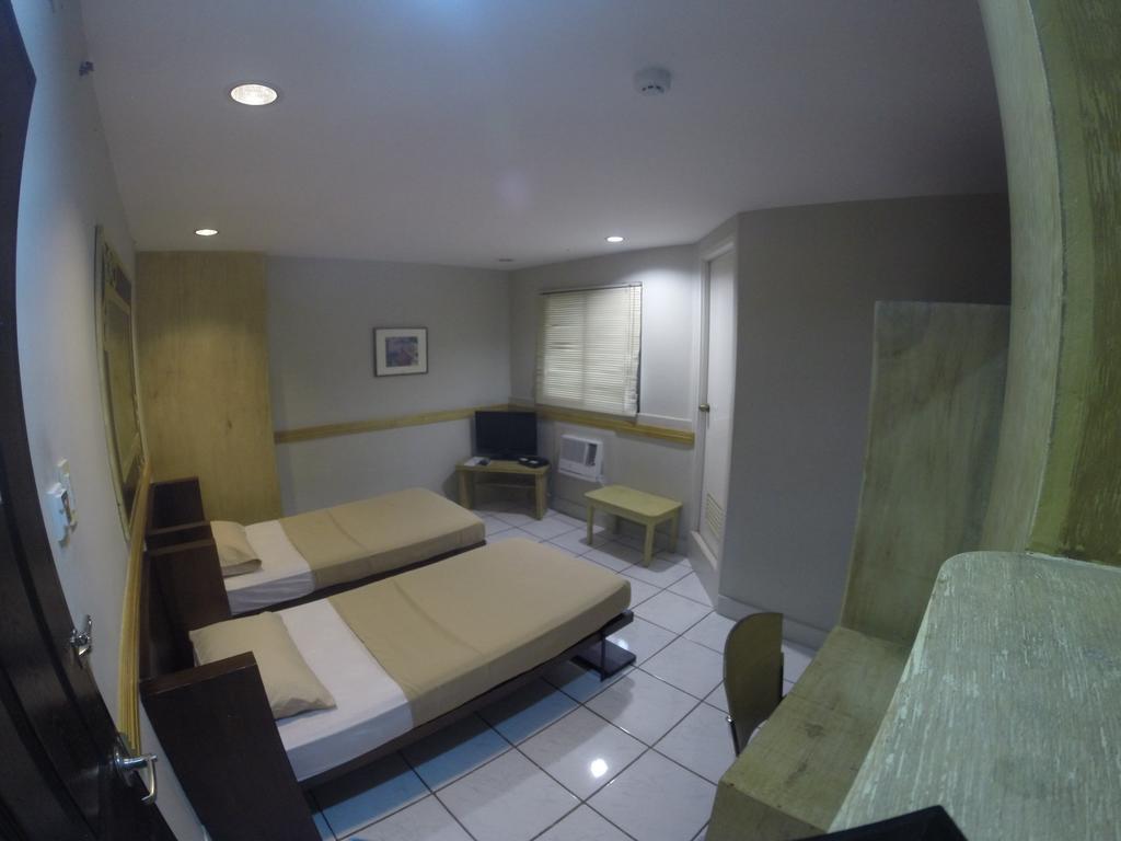 Urban Inn Iloilo Экстерьер фото